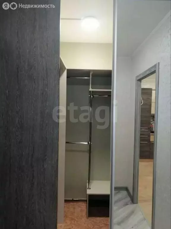 Квартира-студия: Омск, улица Леонида Маслова, 9 (33 м) - Фото 1