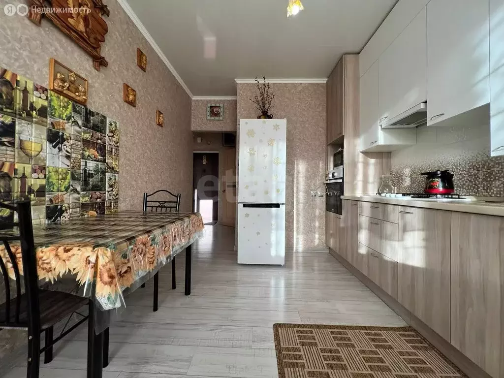 1-комнатная квартира: Калининград, улица Виктора Гакуна, 10 (44.7 м) - Фото 2