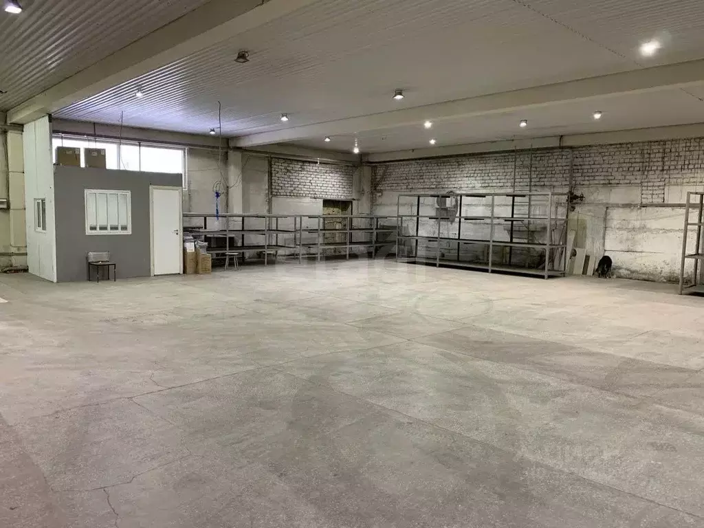 Склад в Курганская область, Курган Омская ул., 179Бк6 (400 м) - Фото 1