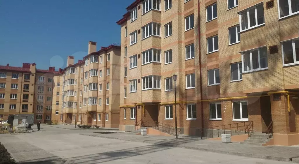 1-к. квартира, 41 м, 4/4 эт. - Фото 0