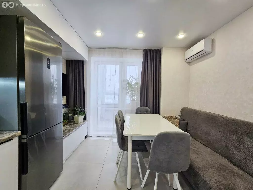 2-комнатная квартира: Киров, Современная улица, 13 (47.5 м) - Фото 2