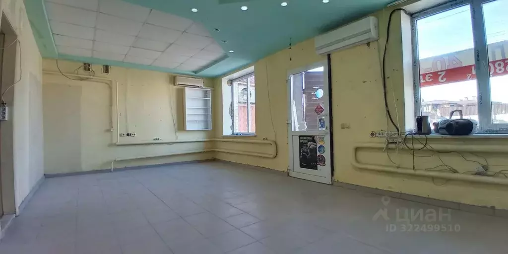 Торговая площадь в Саратовская область, с. Усть-Курдюм ул. ... - Фото 1