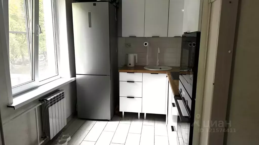 3-к кв. Самарская область, Тольятти ул. Фрунзе, 37 (58.4 м) - Фото 0