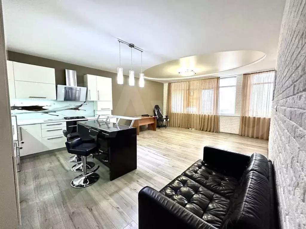 2-к. квартира, 82 м, 3/9 эт. - Фото 0