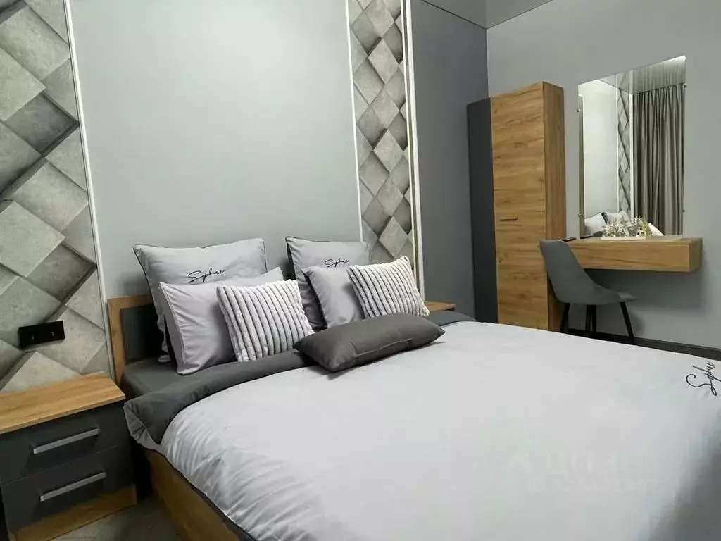 3-к кв. Ленинградская область, Тихвин Знаменская ул., 11 (72.0 м) - Фото 1