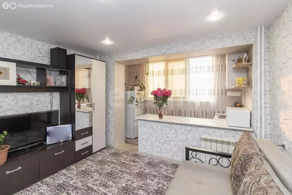 Квартира-студия: Тюмень, улица Республики, 237 (17.9 м) - Фото 1