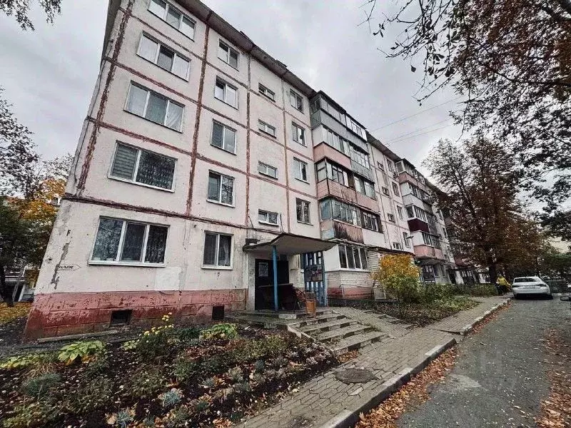 3-к кв. Белгородская область, Белгород ул. 5 Августа, 12 (61.5 м) - Фото 1