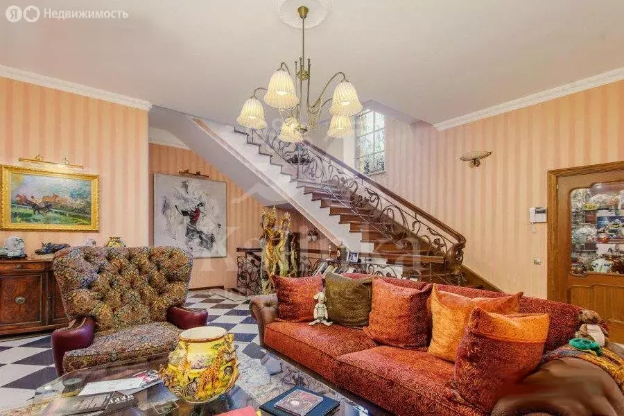 Дом в посёлок Барвиха, территория Сады Майендорф (1300 м) - Фото 1