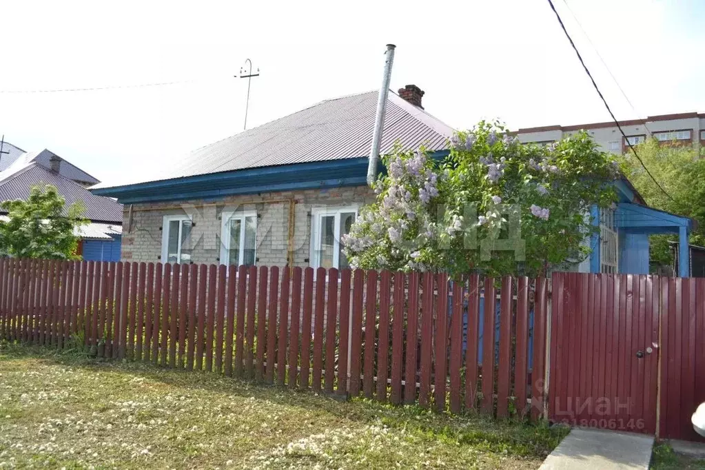 Дом в Новосибирская область, Обь ул. Максима Горького, 3к2 (50 м) - Фото 1