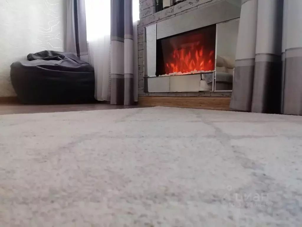 3-к кв. Мурманская область, Кола ул. Кривошеева, 14 (68.0 м) - Фото 0