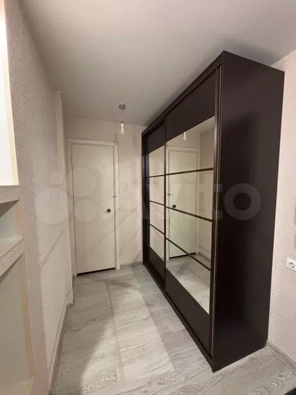 1-к. квартира, 41 м, 1/10 эт. - Фото 1