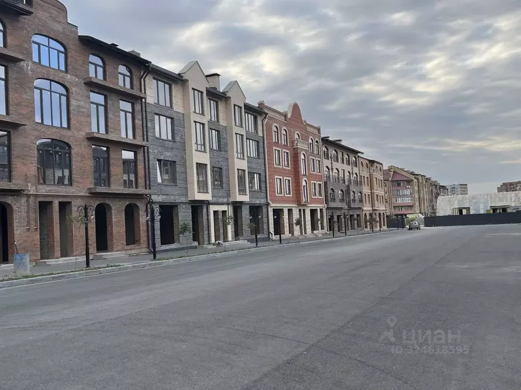 1-к кв. Северная Осетия, Владикавказ бул. Цветочный, 5 (50.0 м) - Фото 1