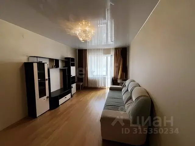 1-к кв. Кировская область, Киров ул. Молодой Гвардии, 90 (45.7 м) - Фото 0