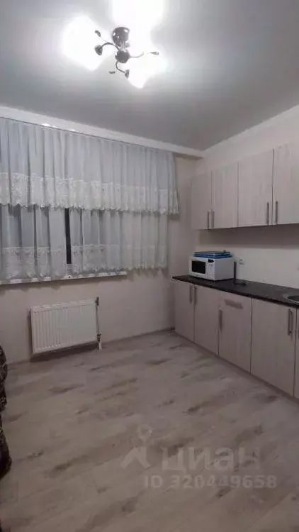 1-к кв. Омская область, Омск бул. Архитекторов, 1б (40.7 м) - Фото 1