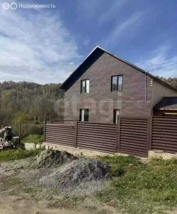 Дом в Горно-Алтайск, Манжерокская улица (174 м) - Фото 1