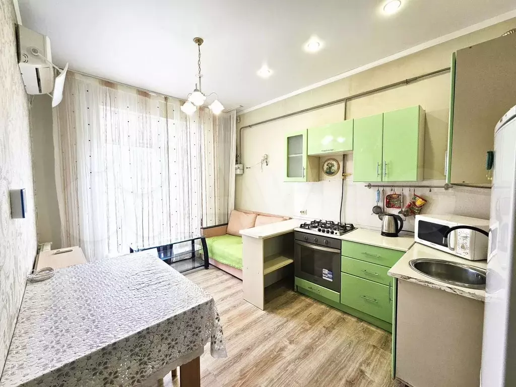 1-к. квартира, 40 м, 8/14 эт. - Фото 0