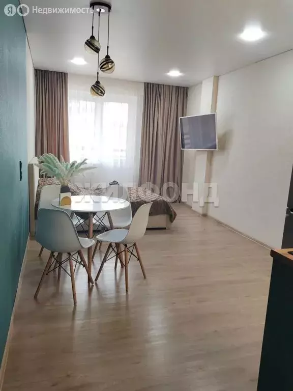 Квартира-студия: Абакан, улица Кирова, 212А (37.5 м) - Фото 1