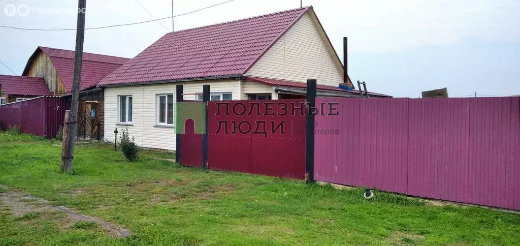 Дом в село Сухобузимское, Октябрьская улица, 34 (65 м) - Фото 1