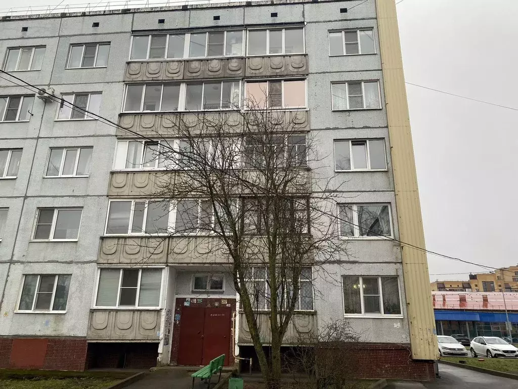 2-к кв. Ленинградская область, Кириши ул. Нефтехимиков, 22 (53.0 м) - Фото 1