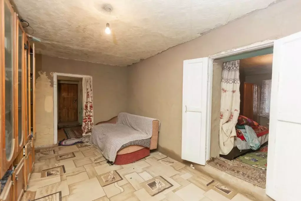 Дом в Оренбургская область, Соль-Илецкий муниципальный округ, с. ... - Фото 2