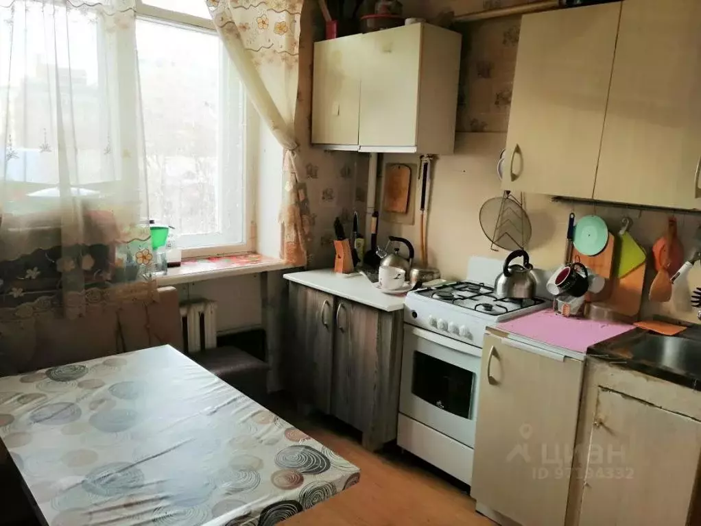 Продается комната в 3-комнатной квартире - Фото 1