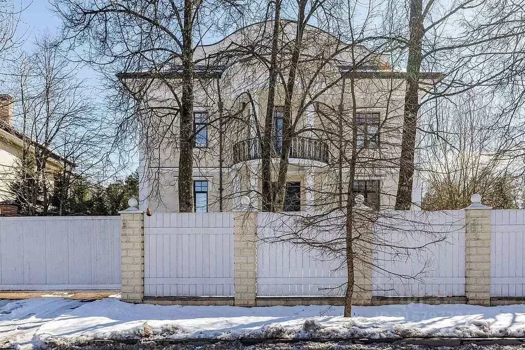 Дом в Московская область, Одинцовский городской округ, д. Жуковка 58 ... - Фото 1