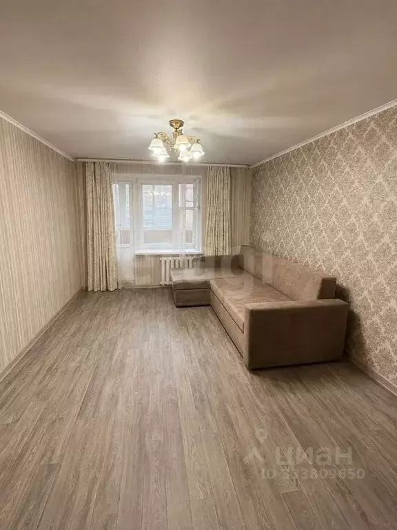 2-к кв. Тюменская область, Тюмень Пролетарская ул., 116 (52.0 м) - Фото 1