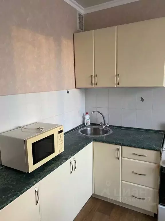 2-к кв. Белгородская область, Старый Оскол ул. Свердлова, 25 (52.0 м) - Фото 1