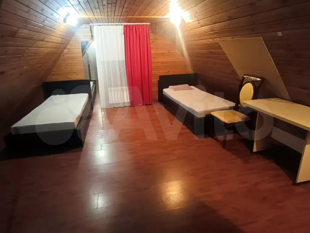 Комната 35 м, 3/3 эт. - Фото 0
