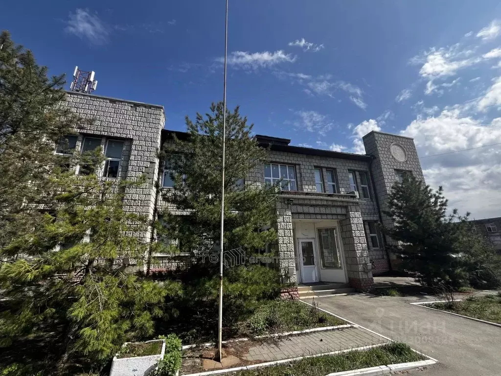 Помещение свободного назначения в Татарстан, Казань ул. Гладилова, 34 ... - Фото 1