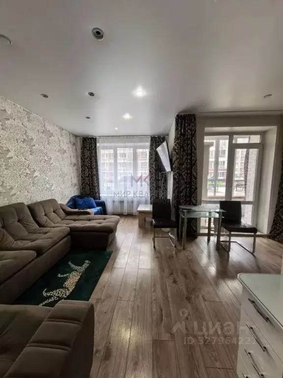 2-к кв. Хакасия, Абакан Трудовая ул., 84 (60.0 м) - Фото 1