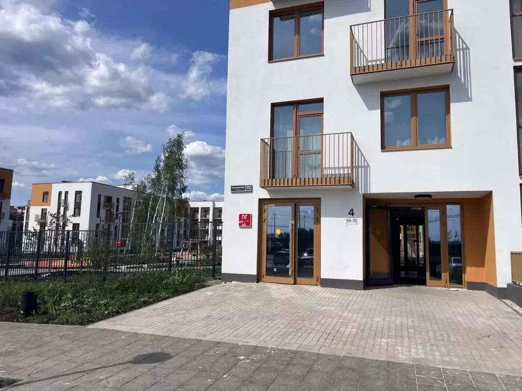 Помещение свободного назначения в Свердловская область, Екатеринбург ... - Фото 0