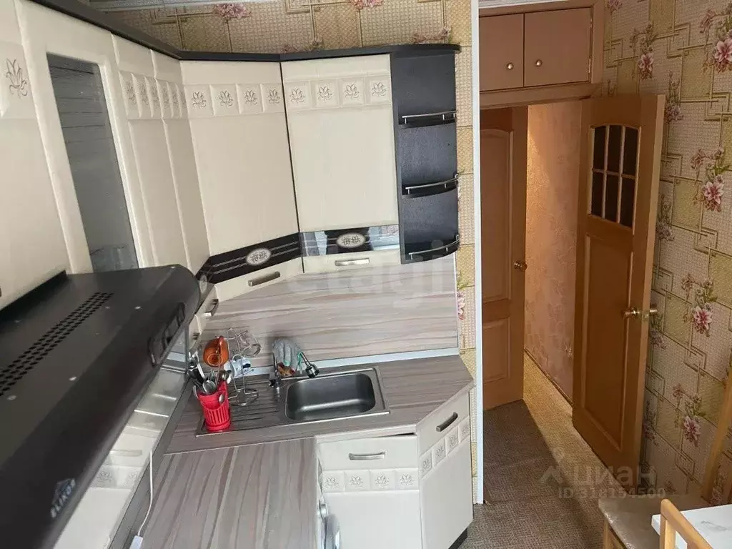 1-к кв. Приморский край, Владивосток ул. Адмирала Угрюмова, 6 (30.0 м) - Фото 0