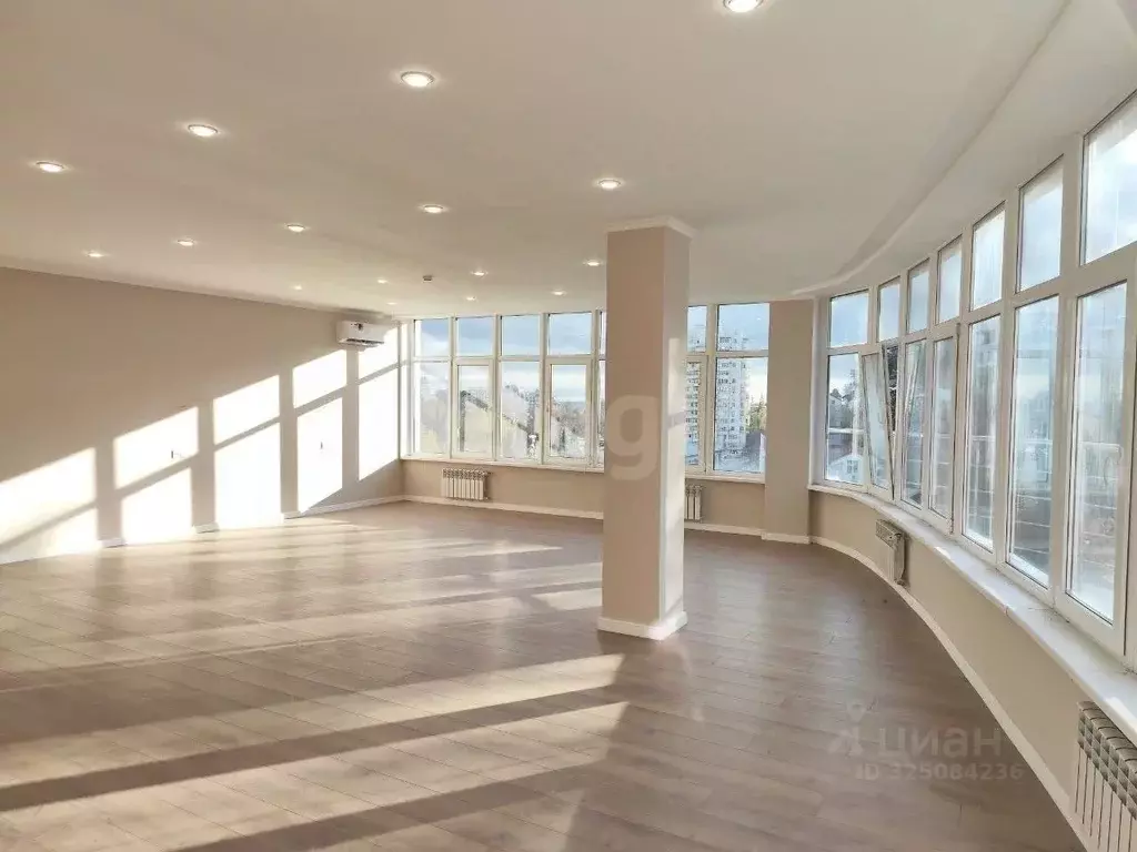 3-к кв. Крым, Ялта ул. Киевская, 44 (132.9 м) - Фото 0