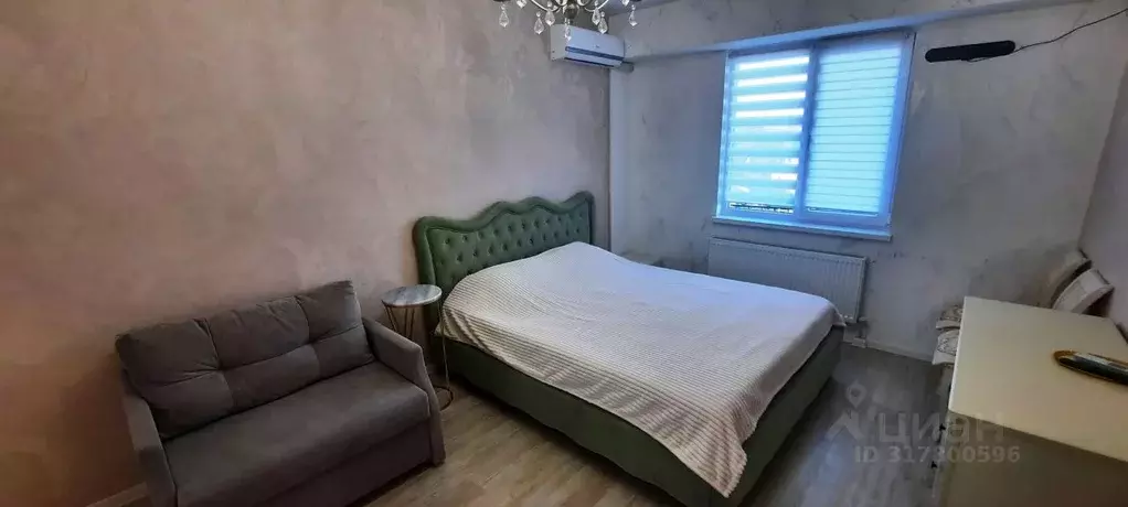 2-к кв. Крым, Евпатория ул. Кирова, 13А (50.0 м) - Фото 0