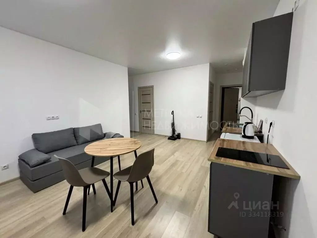 2-к кв. Тюменская область, Тюмень ул. Василия Малкова, 21 (55.6 м) - Фото 2