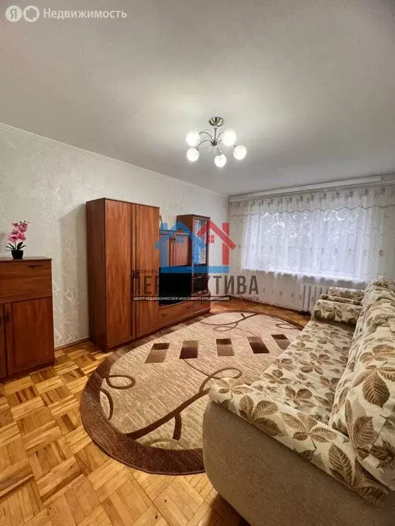 3-комнатная квартира: Тобольск, 7-й микрорайон, 26 (64 м) - Фото 1