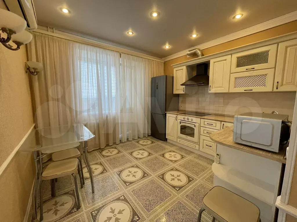 2-к. квартира, 50 м, 14/17 эт. - Фото 0
