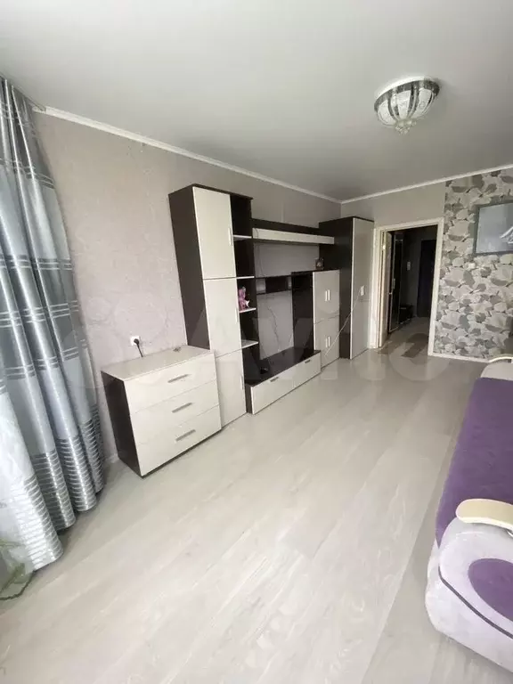 1-к. квартира, 42 м, 6/11 эт. - Фото 1