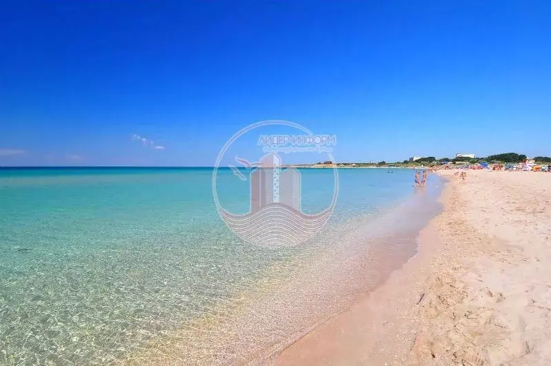 Участок в Крым, Сакский район, с. Молочное ул. Пионерская (8.0 сот.) - Фото 0