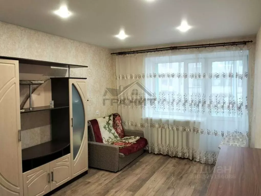 1-к кв. Новгородская область, Крестцы рп ул. Островская, 28 (32.1 м) - Фото 1