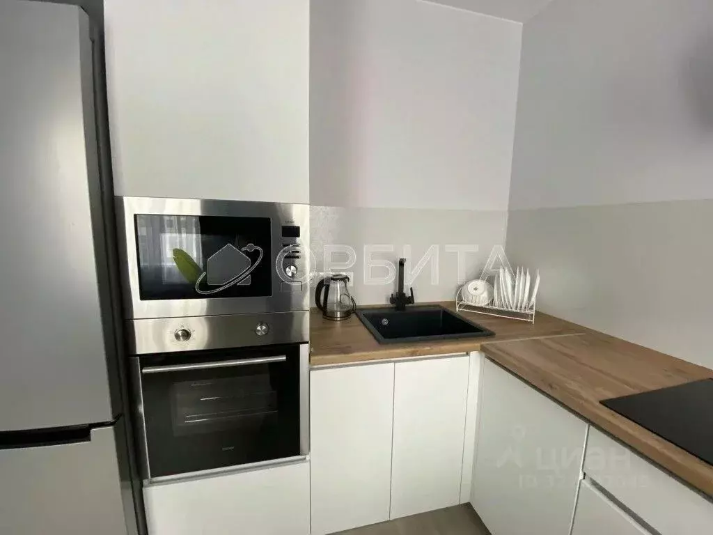 1-к кв. Тюменская область, Тюмень ул. Андрея Кореневского, 11 (36.0 м) - Фото 2