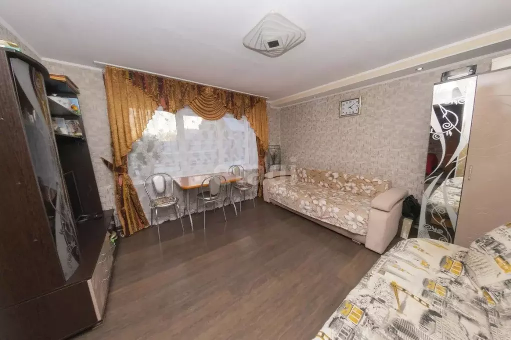 Дом в Кемеровская область, Кемерово Короткая ул., 50 (180 м) - Фото 0