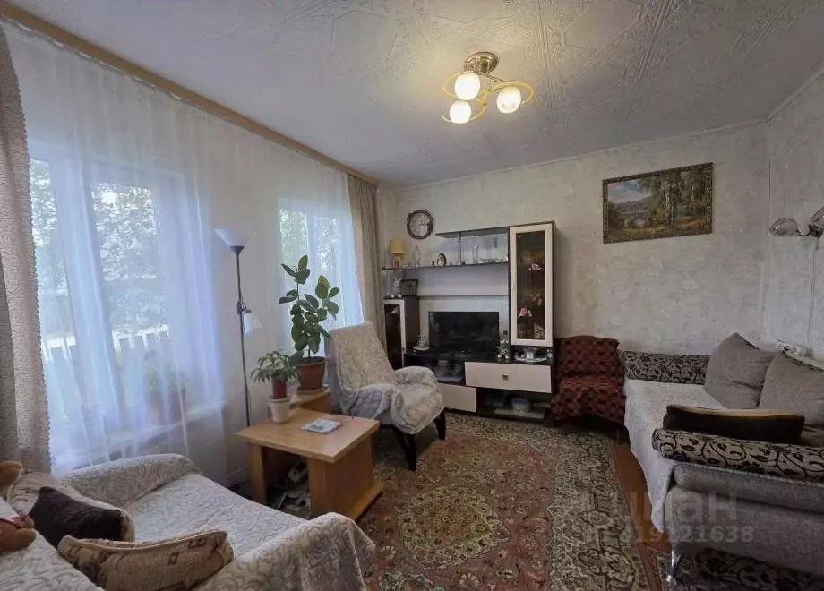 Дом в Пермский край, Александровск Яйва пгт, Советская ул., 11 (43 м) - Фото 1