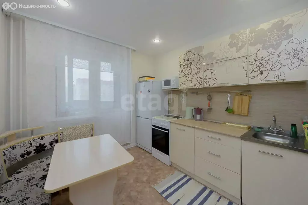 Квартира-студия: Тюмень, улица Пермякова, 81 (30.3 м) - Фото 0