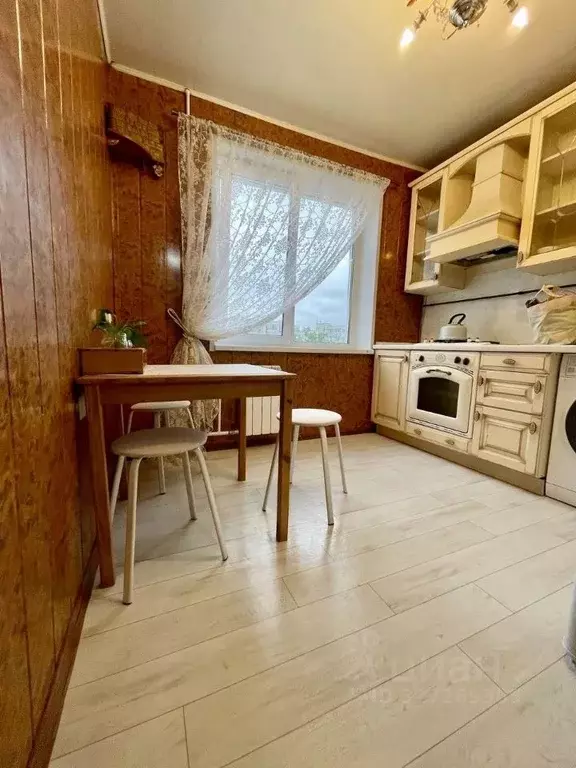 2-к кв. Московская область, Щелково Комсомольская ул., 16 (53.0 м) - Фото 2