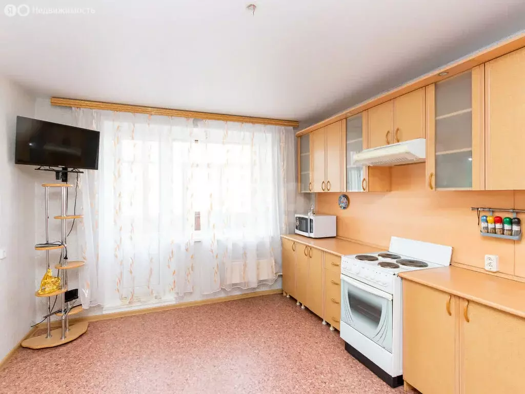 1-комнатная квартира: Тюмень, улица Московский Тракт, 135к2 (106 м) - Фото 2