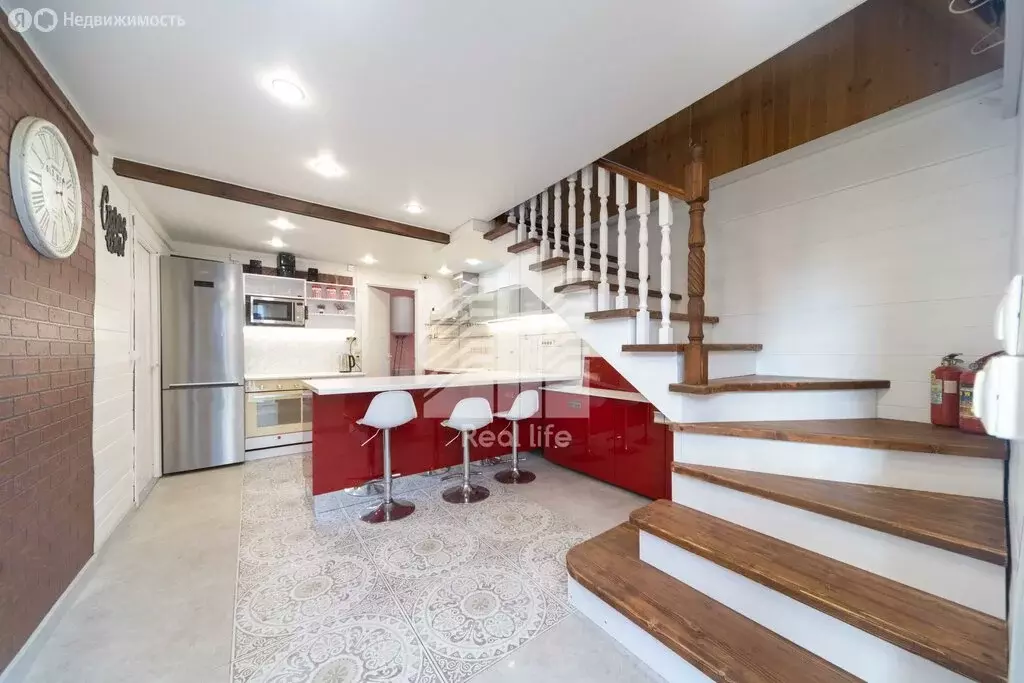 Дом в микрорайон Белые Столбы, Новотелеграфная улица, 8 (135 м) - Фото 1