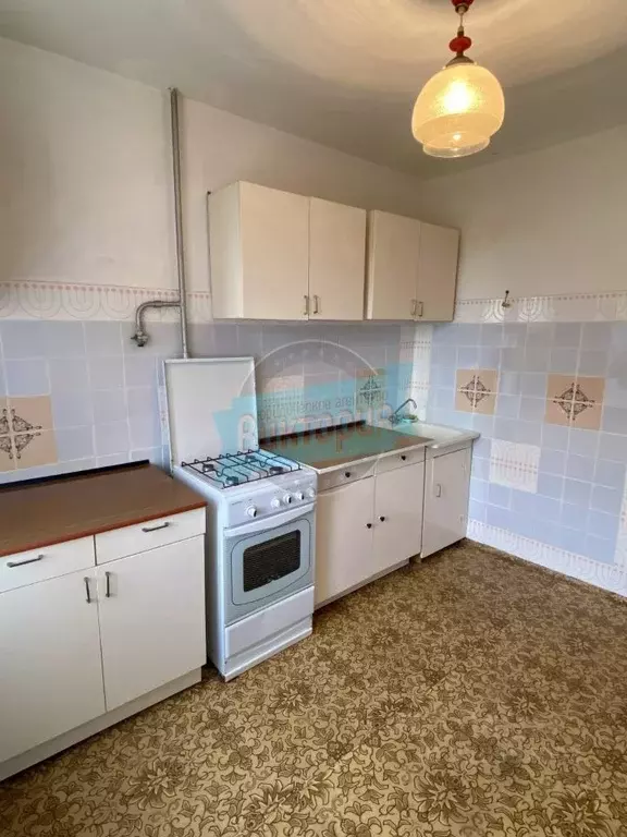 2-к кв. Орловская область, Мценск ул. Кузьмина, 2 (53.9 м) - Фото 0
