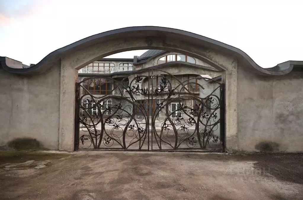 Дом в Ставропольский край, Лермонтов ул. Радонежская, 4 (1000 м) - Фото 0